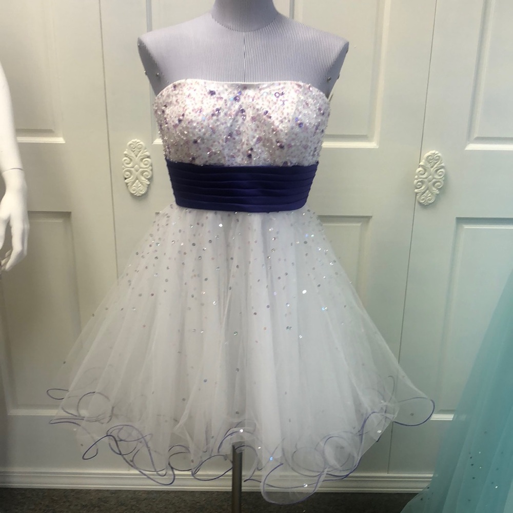 Mori lee size 2 purple and white homecoming gown